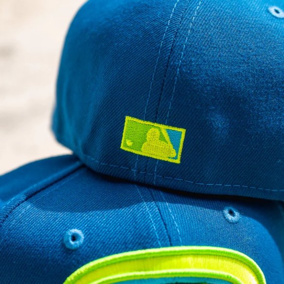 New Era Arizona Diamondbacks 59FIFTY Fitted Hat 2001 World Series Patch - Picture 10 of 10